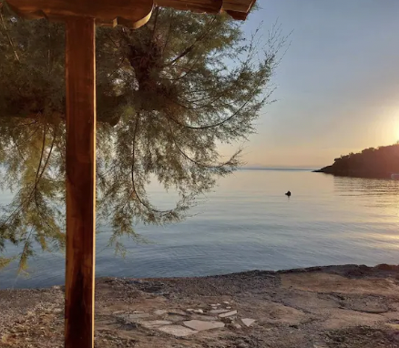 Studio-House with sea views